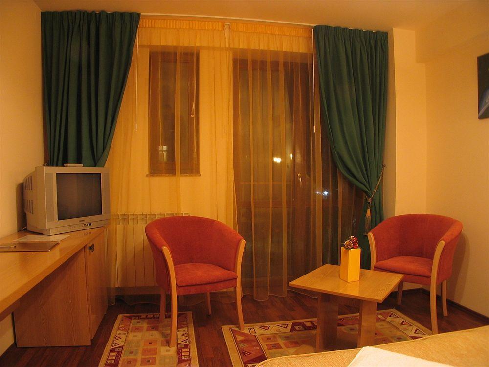 Michelangelo Hotel